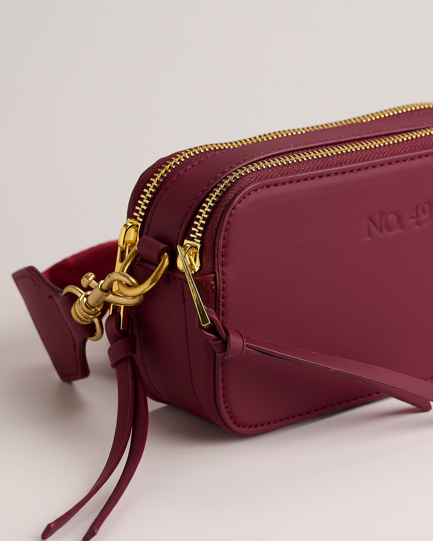 Kiki Burgundy Camera Bag