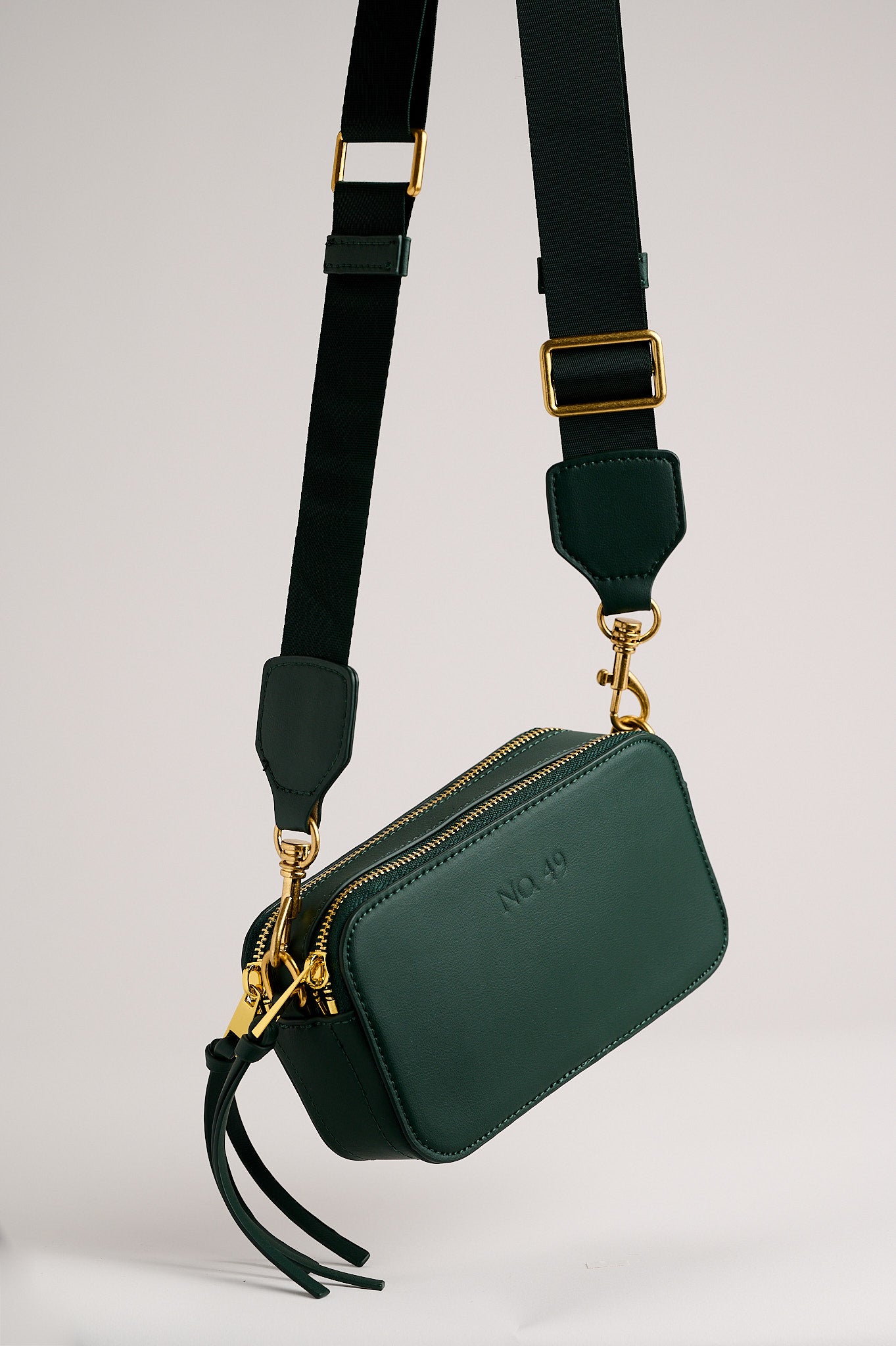 Kiki Forest Green Camera Bag