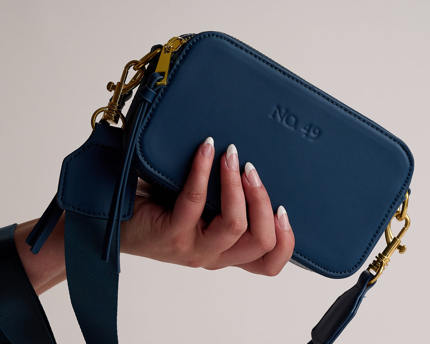 Kiki Dark Blue Camera Bag